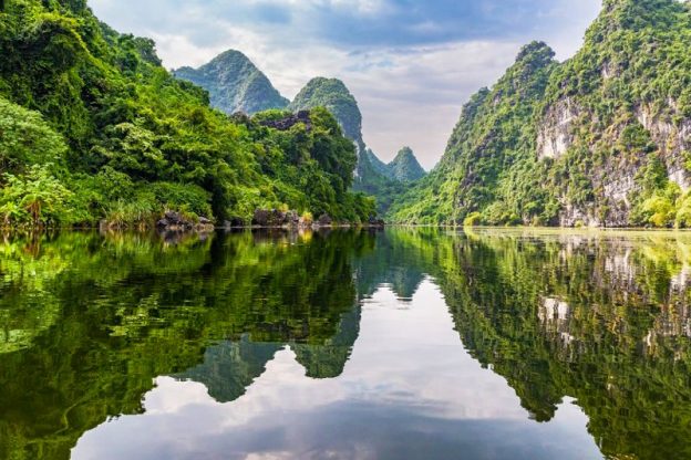 Things to know about Trang An and Bai Dinh Pagoda