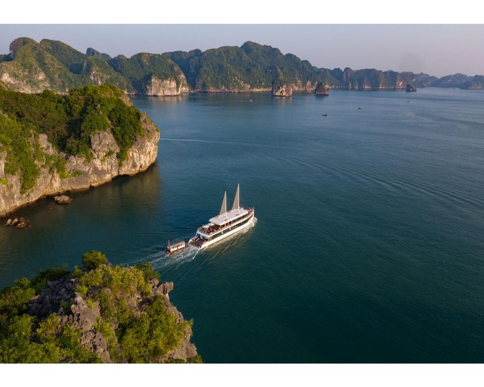 Explore Lan Ha Bay 1 day – Jade Sail Cruise