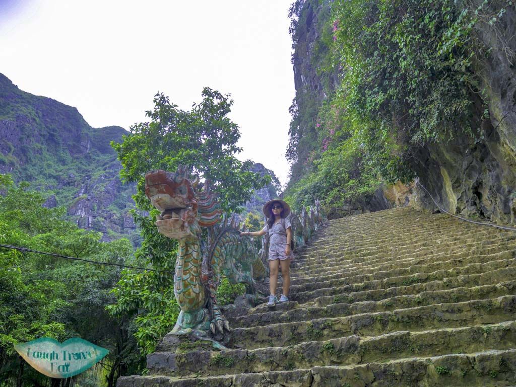 Hoa Lu – Mua Cave – Tam Coc 1day tour